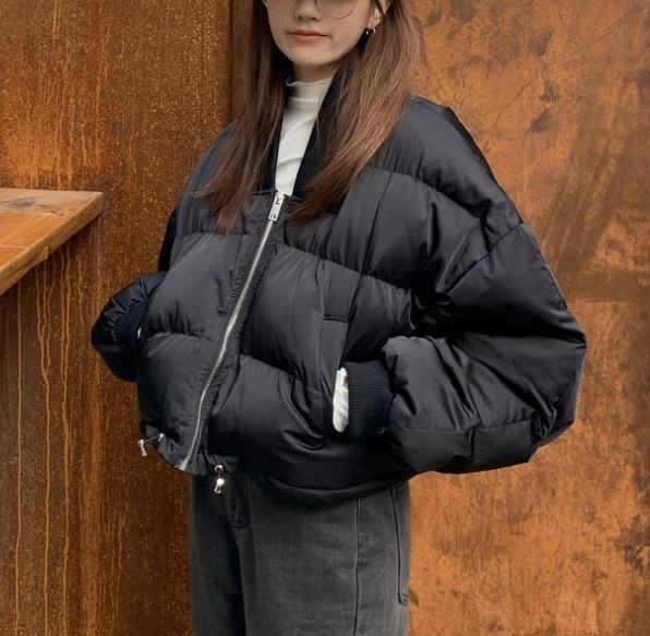 お財布に優しいショート丈が脚長効果でスタイルアップ!襟なし ショート丈 コート ジャケット クロップド 中綿コート ジャンパー パデッドジャケット パデッドコート クロップドブルゾン お財布に優しいショート丈が脚長効果でスタイルアップ!襟なし ショート丈 コート ジャケット クロップド 中綿コート ジャンパー パデッドジャケット パデッドコート クロップドブルゾン