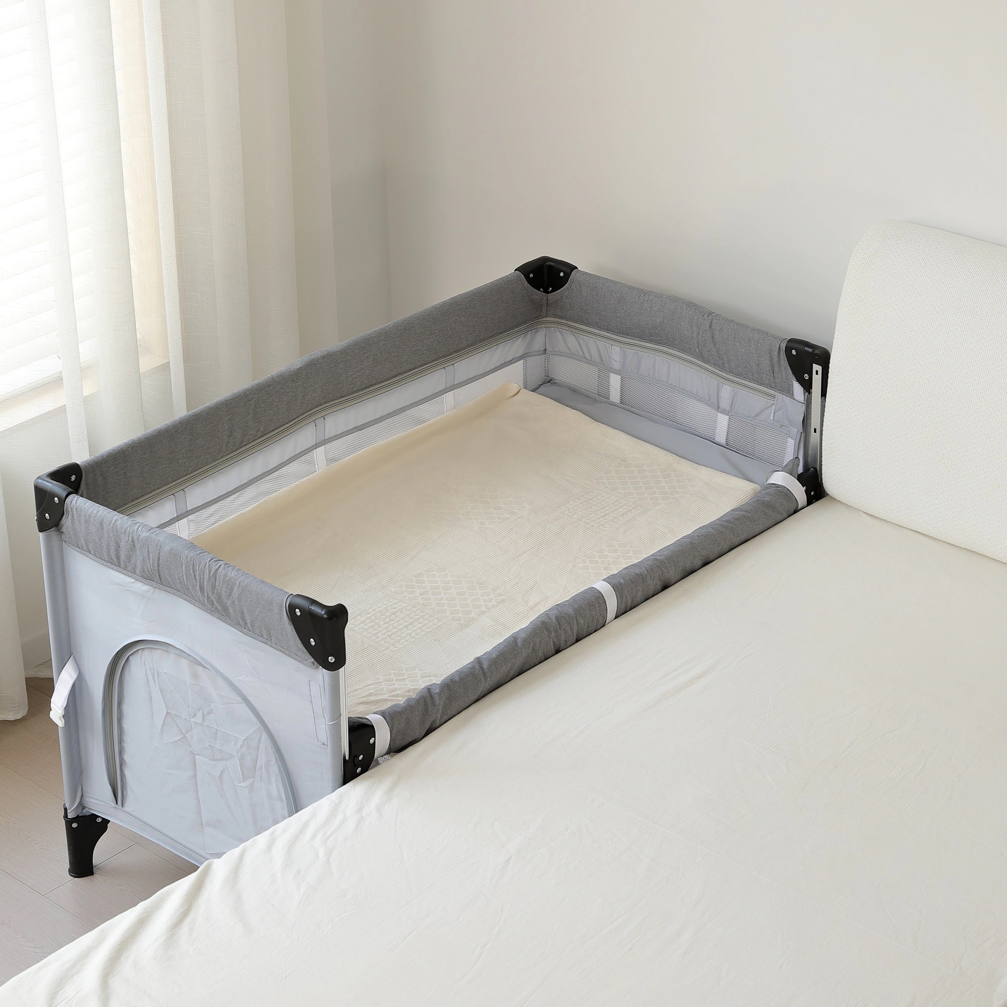 【安心保証】ベビーベッド ベビーサークル 折りたたみ 添い寝ベッド プレイヤード 片サイド高さ調整可能 お昼寝マット キャリーバッグ付 マットレス付 キャスター付き 多機能 軽量 出産祝い 【安心保証】ベビーベッド ベビーサークル 折りたたみ 添い寝ベッド プレイヤード 片サイド高さ調整可能 お昼寝マット キャリーバッグ付 マットレス付 キャスター付き 多機能 軽量 出産祝い