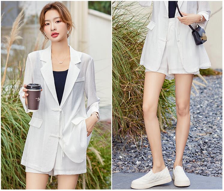 洗えるスーツ 着痩せ レディース フォーマル セットアップ 通勤 OL 7分袖ジャケット+短パンツ 2点セット ママ 入学式 卒業式 カジュアル ビジネス パンツスーツ ロングコート 日焼け止め セレ 洗えるスーツ 着痩せ レディース フォーマル セットアップ 通勤 OL 7分袖ジャケット+短パンツ 2点セット ママ 入学式 卒業式 カジュアル ビジネス パンツスーツ ロングコート 日焼け止め セレ