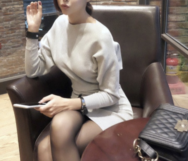 ワンピース　膝丈　膝上　ニットワンピース　ミニワンピース　裏起毛　タイト　スリム　ウエストマーク　キレイ目　大人　おしゃれ　シンプル　韓国　カワイイ　エレガント　美シルエット　清楚感　女子会　セクシー