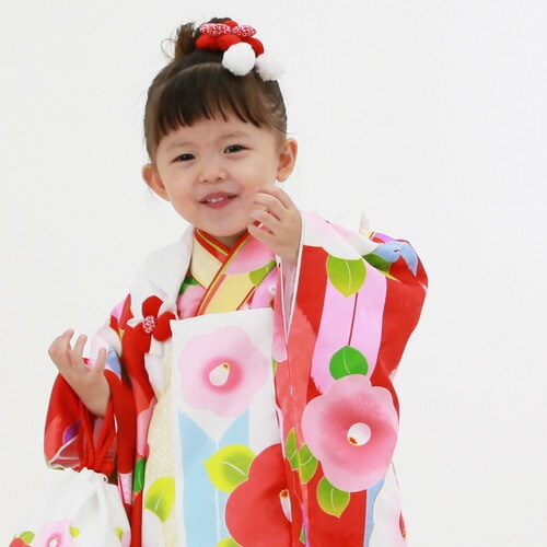 レンタル 七五三 着物 3歳 レンタル 女の子 被布着物10点セット赤地に椿と矢絣/被布：白 衣装 おすすめ レトロ おしゃれ 古典柄 安い 大正ロマン消費税込み