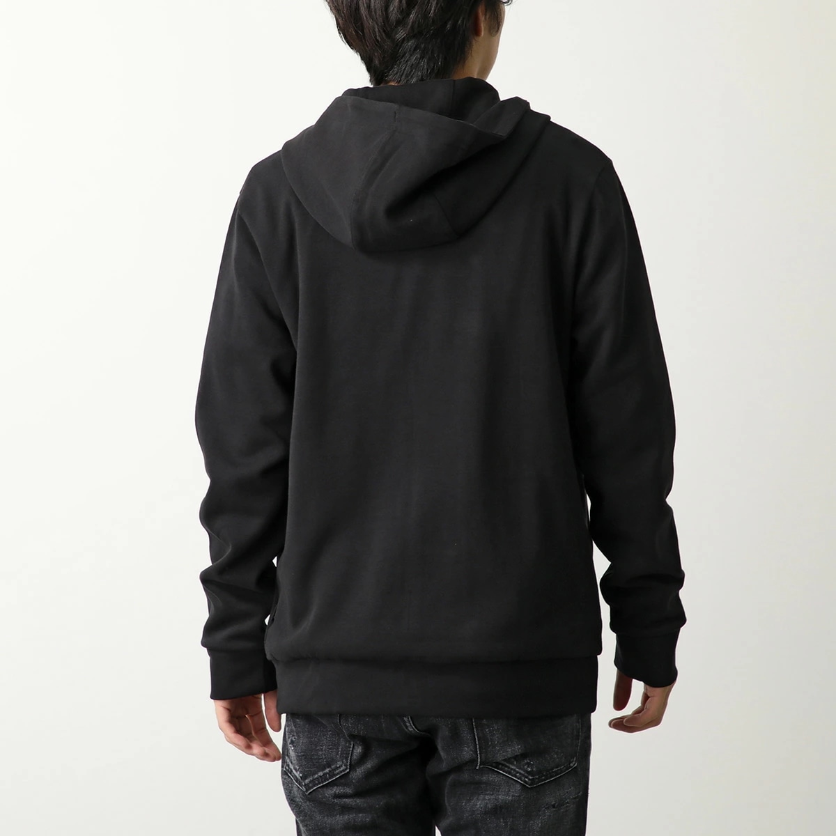 HUGO BOSS BLACK ヒューゴボス ブラック パーカー 50520303 メンズ スウェット ジップアップ コットンブレンド 長袖 ロゴパッチ 001 HUGO BOSS BLACK ヒューゴボス ブラック パーカー 50520303 メンズ スウェット ジップアップ コットンブレンド 長袖 ロゴパッチ 001