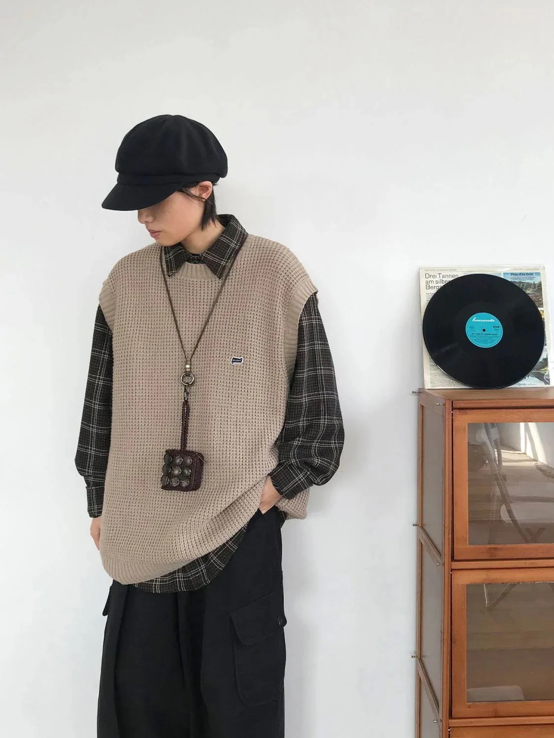 メガ割 服 日系 レトロ ラウンドネックベスト+長袖シャツ+カーゴパンツ 3点セット ノースリーブ ニット 男女兼用 メガ割 服 日系 レトロ ラウンドネックベスト+長袖シャツ+カーゴパンツ 3点セット ノースリーブ ニット 男女兼用