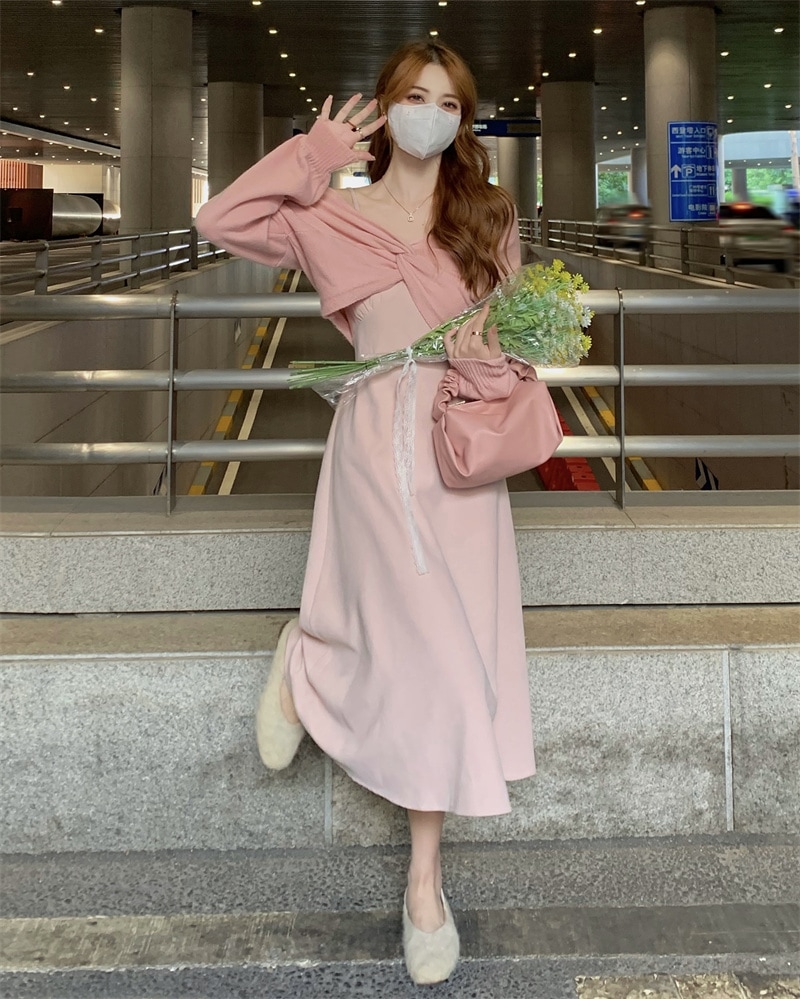 【着用レビュー】トップス ワンピース レディース 韓国 ニット セーター キャミソールワンピース キャミワンピ ロング丈 長袖 Vネック Aライン 切り替え 裾フレア ゆったり かわいい 大人可愛い