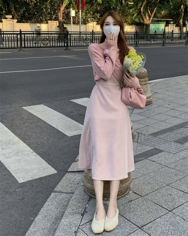 【着用レビュー】トップス ワンピース レディース 韓国 ニット セーター キャミソールワンピース キャミワンピ ロング丈 長袖 Vネック Aライン 切り替え 裾フレア ゆったり かわいい 大人可愛い