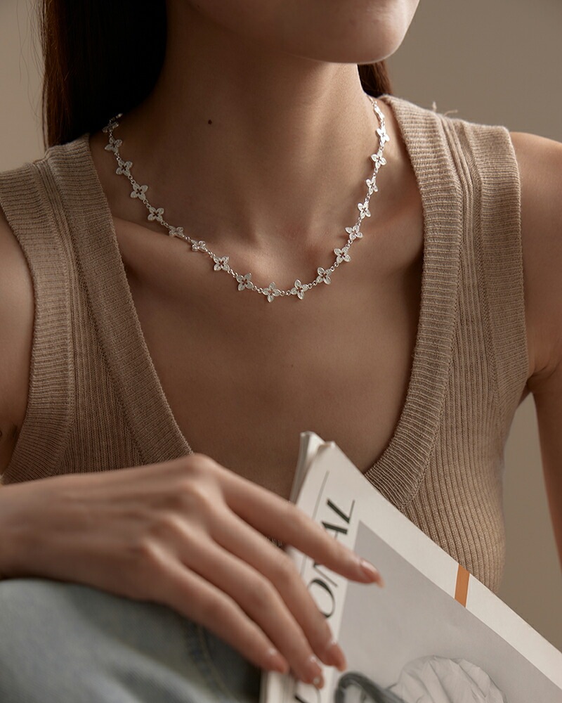 【高品質silver925】【予約商品】ネックレス フラワー　クローバー　チェーンネックレス シルバー925 インスタ 大人かわいい おしゃれ シンプル レディース シルバー ゴールド