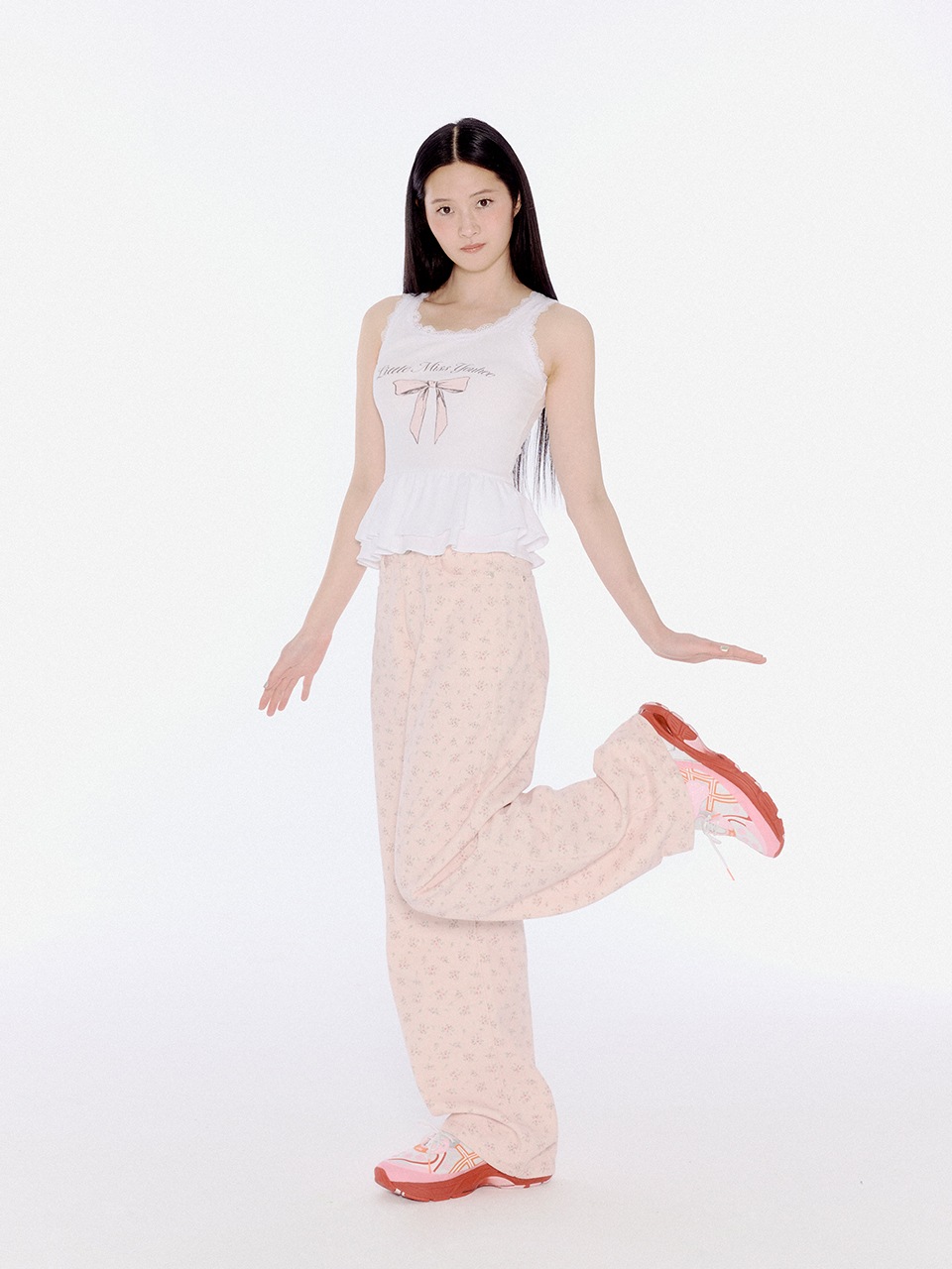 YOUHEE FLOWER PATTERN DENIM PANTS