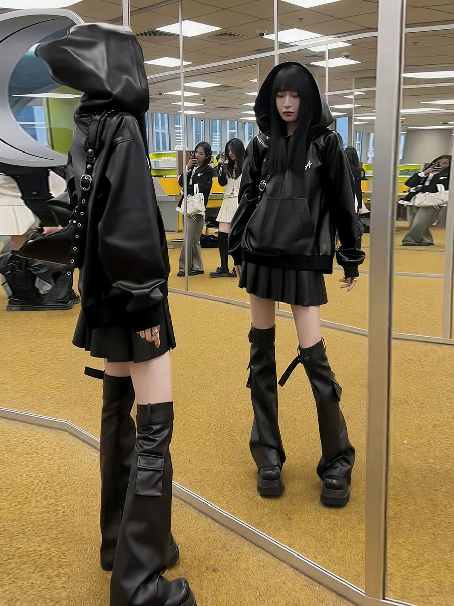 メガ割セットアップ 涼しく楽ちんセットアップ韓国ファッション サブカル 地雷系 ファッション 感 おしゃれ 系 サブカル ブラック毛皮の服 フードコート プリーツスカート 三点セット960 メガ割セットアップ 涼しく楽ちんセットアップ韓国ファッション サブカル 地雷系 ファッション 感 おしゃれ 系 サブカル ブラック毛皮の服 フードコート プリーツスカート 三点セット960