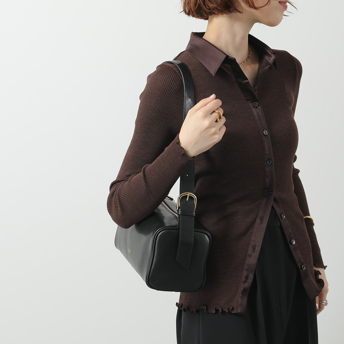 VIOLAdORO ヴィオラドーロ ハンドバッグ VOGUE ヴォーグ V-1567 レディース レザー ショルダーバッグ ワンショルダー ロゴ 鞄 BLACK 【mega】