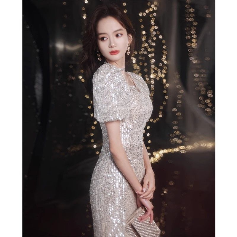 フランスのドレスは人気があります