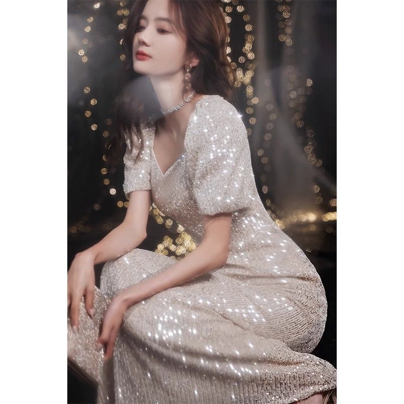 フランスのドレスは人気があります