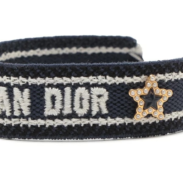 ブレスレット バングル シグネチャー ブルー レディース Christian Dior B2653WOMVE 92B ブレスレット バングル シグネチャー ブルー レディース Christian Dior B2653WOMVE 92B