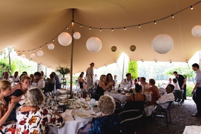 オシャレな大型タープテント「スターシェイド」キャンプやイベントに最適な10mの広々空間!日差しや雨からしっかり守る高機能タープで屋外シーンを快適に演出 オシャレな大型タープテント「スターシェイド」キャンプやイベントに最適な10mの広々空間!日差しや雨からしっかり守る高機能タープで屋外シーンを快適に演出