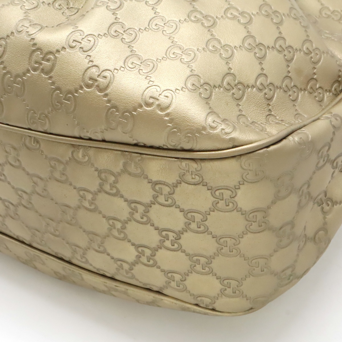 グッチシマ スーキー ショルダーバッグ ワンショルダー 肩掛け レザー ゴールド ゴールド金具 チャーム欠品 23295 グッチシマ スーキー ショルダーバッグ ワンショルダー 肩掛け レザー ゴールド ゴールド金具 チャーム欠品 23295