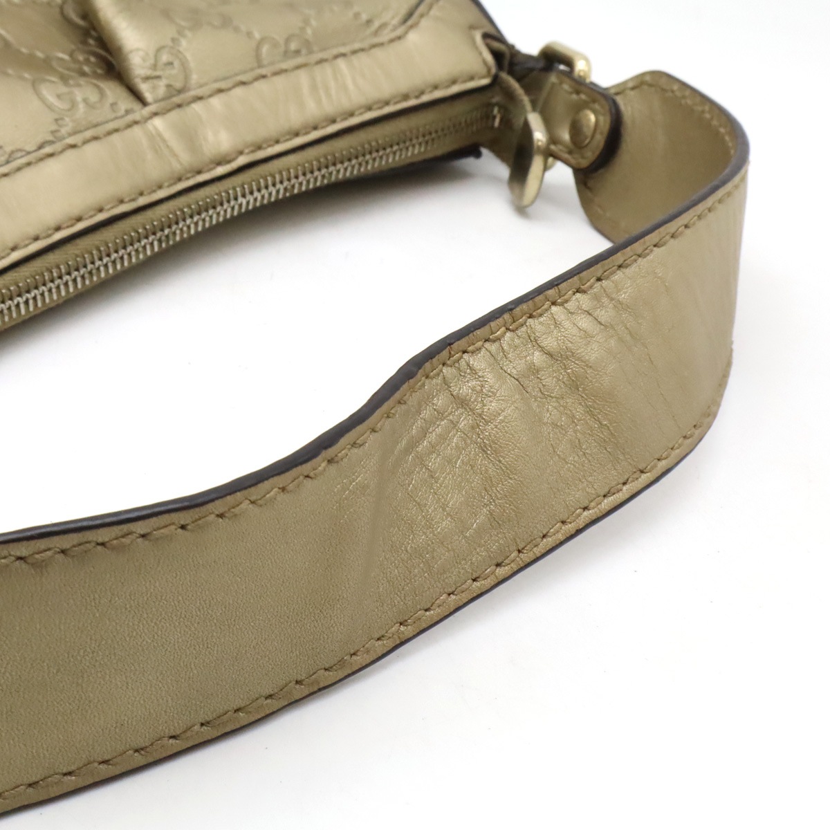 グッチシマ スーキー ショルダーバッグ ワンショルダー 肩掛け レザー ゴールド ゴールド金具 チャーム欠品 23295 グッチシマ スーキー ショルダーバッグ ワンショルダー 肩掛け レザー ゴールド ゴールド金具 チャーム欠品 23295