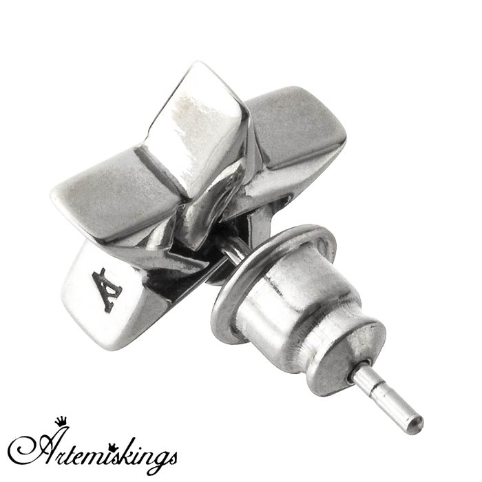 アルテミスキングス ARTEMIS KINGS 五芒星 シルバー スタッド ピアス 片耳用 キュービックジルコニア 星 ギフト プレゼント シルバー アクセサリー AKE0093 アルテミスキングス ARTEMIS KINGS 五芒星 シルバー スタッド ピアス 片耳用 キュービックジルコニア 星 ギフト プレゼント シルバー アクセサリー AKE0093