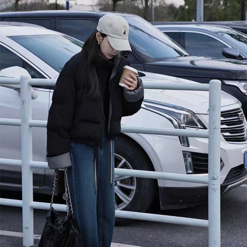 2024 オフシーズン韓国風スモールホワイトダックダウンジャケット女性用ショートファッショナブルで多用途な冬ジャケット
