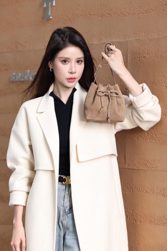 本革/バケツ型/軽量レディース ミニショルダーバッグ スマホポケット付き ななめ掛け コンパクト 本革/バケツ型/軽量レディース ミニショルダーバッグ スマホポケット付き ななめ掛け コンパクト