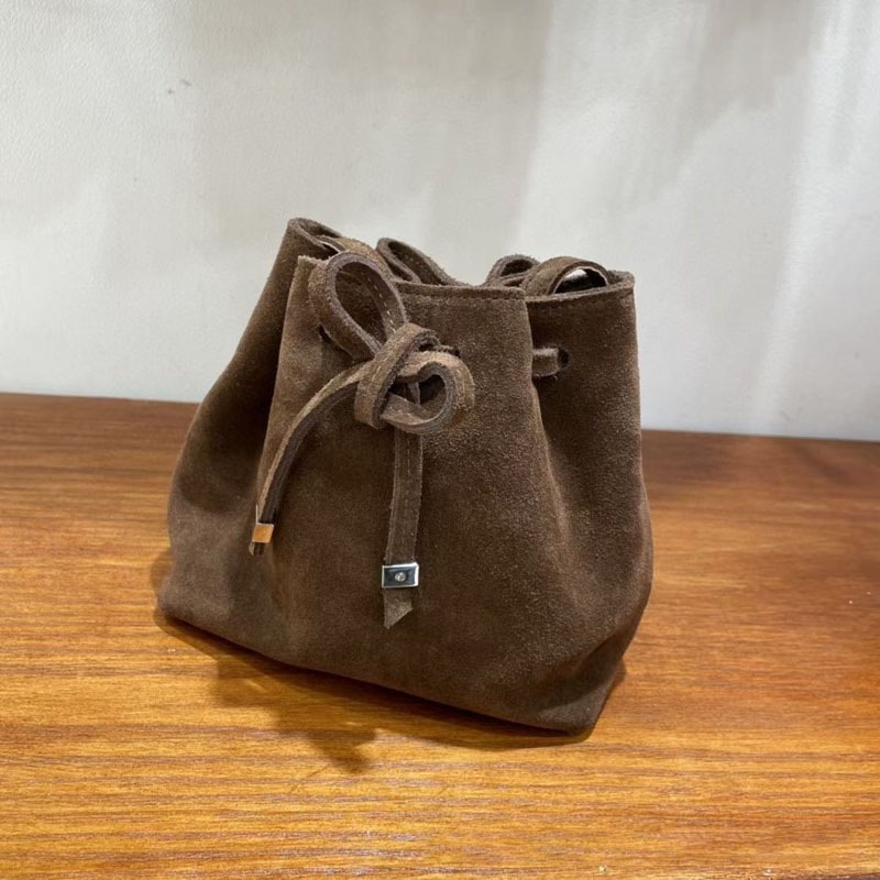 本革/バケツ型/軽量レディース ミニショルダーバッグ スマホポケット付き ななめ掛け コンパクト 本革/バケツ型/軽量レディース ミニショルダーバッグ スマホポケット付き ななめ掛け コンパクト