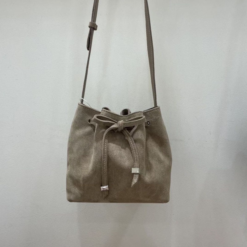 本革/バケツ型/軽量レディース ミニショルダーバッグ スマホポケット付き ななめ掛け コンパクト 本革/バケツ型/軽量レディース ミニショルダーバッグ スマホポケット付き ななめ掛け コンパクト