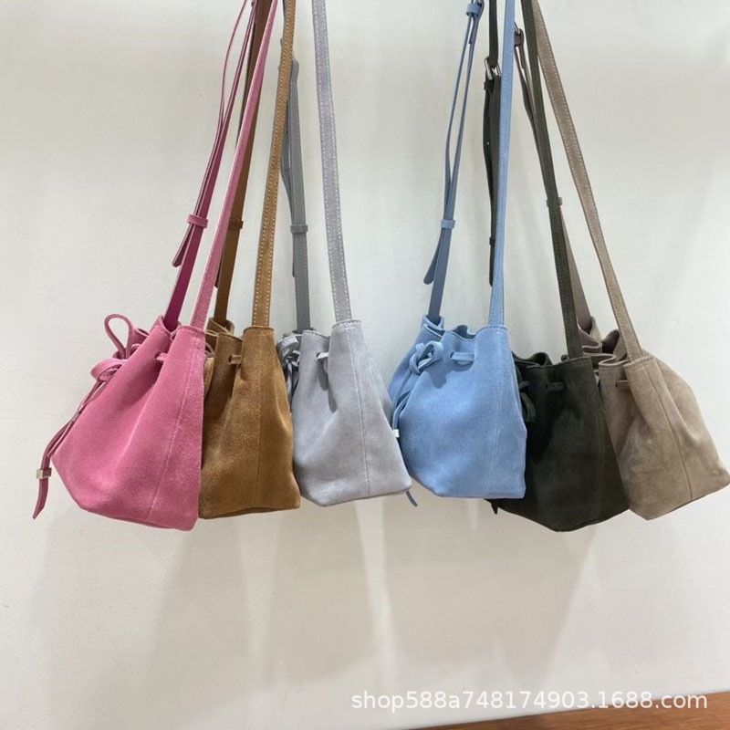 本革/バケツ型/軽量レディース ミニショルダーバッグ スマホポケット付き ななめ掛け コンパクト 本革/バケツ型/軽量レディース ミニショルダーバッグ スマホポケット付き ななめ掛け コンパクト