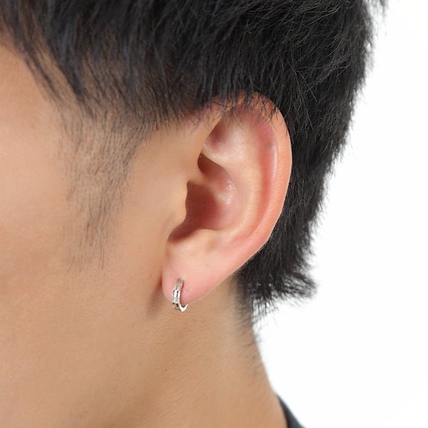 Qoo10] K14 フープ ピアス デザイン カット