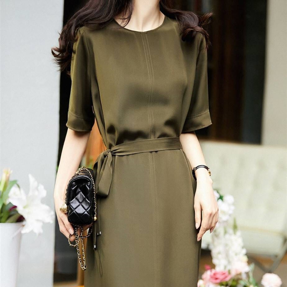 膝丈ワンピース トップス シンプル ひざ丈 袖あり 半袖 ラウンドネック スリム 細身 タイト 大人女子 大人 上品 おしゃれ きれいめ シンプル エレガント デイリーウェア レトロ レトロ風