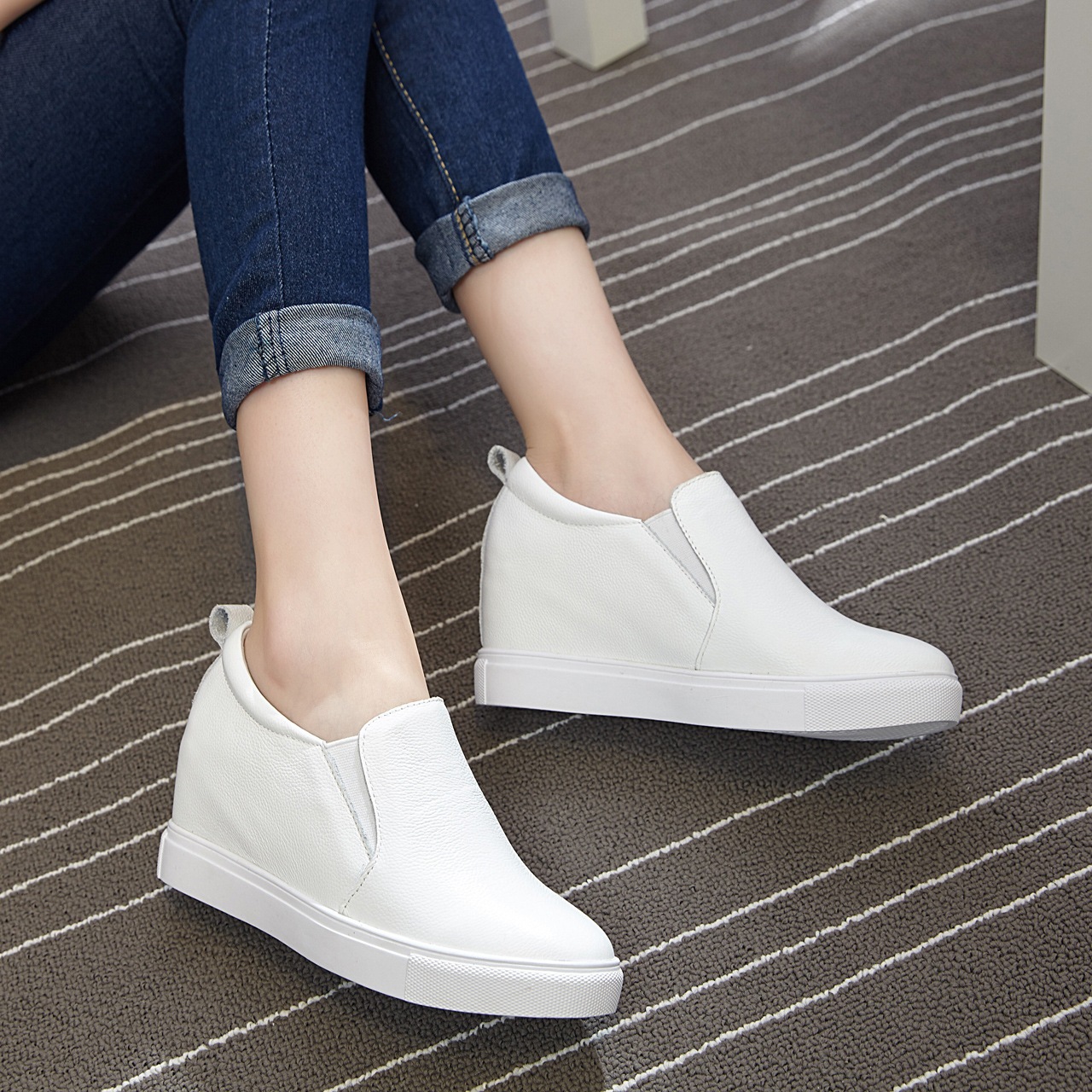 厚底靴 レディース 厚底 スリッポン ローファー スニーカー 本革 スリッポン インヒール 白の靴 ホワイト シークレットシューズ 夏秋春 学生 通学靴 おでかけ-135 厚底靴 レディース 厚底 スリッポン ローファー スニーカー 本革 スリッポン インヒール 白の靴 ホワイト シークレットシューズ 夏秋春 学生 通学靴 おでかけ-135