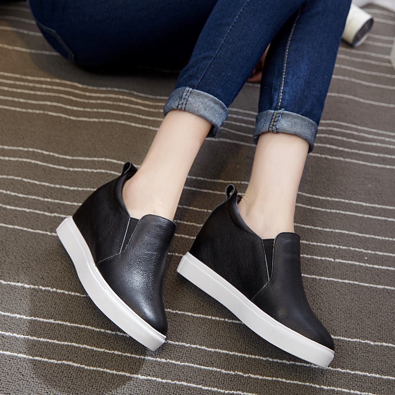 厚底靴 レディース 厚底 スリッポン ローファー スニーカー 本革 スリッポン インヒール 白の靴 ホワイト シークレットシューズ 夏秋春 学生 通学靴 おでかけ-135 厚底靴 レディース 厚底 スリッポン ローファー スニーカー 本革 スリッポン インヒール 白の靴 ホワイト シークレットシューズ 夏秋春 学生 通学靴 おでかけ-135
