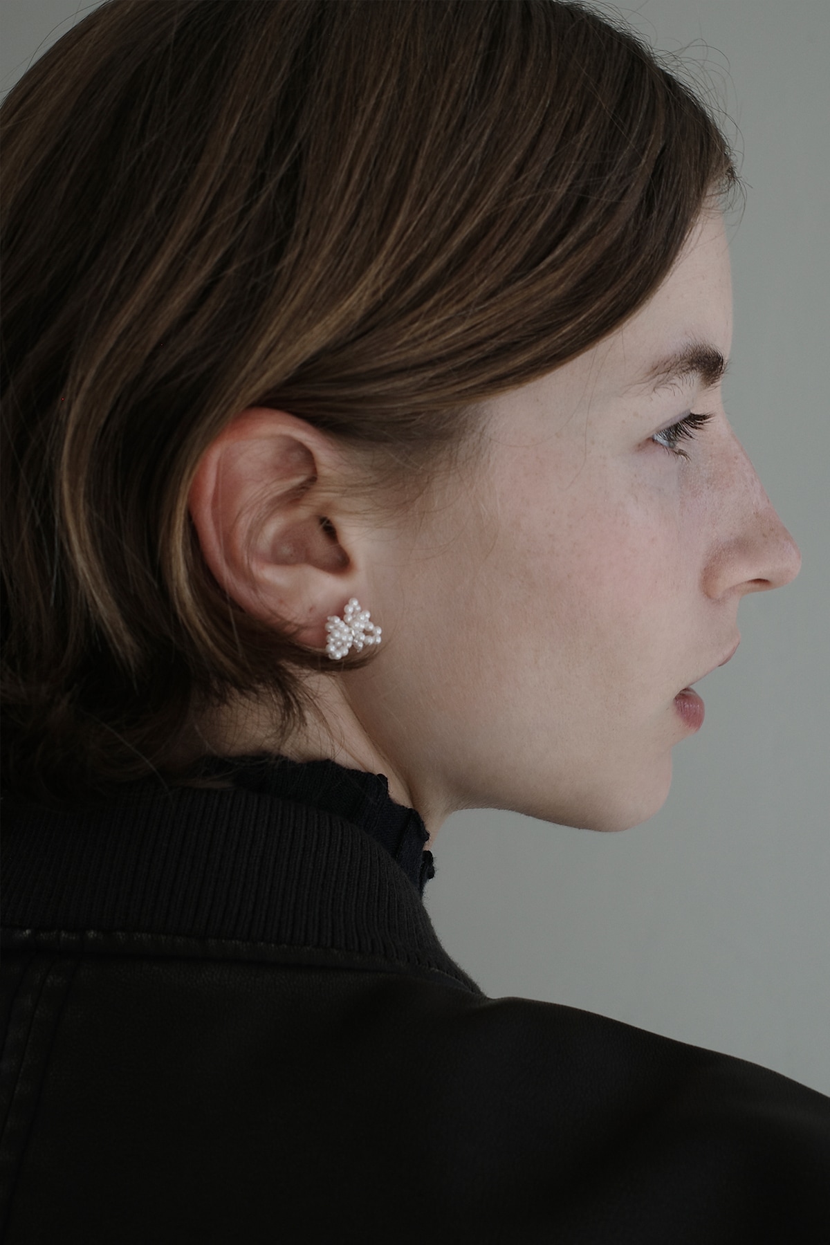 ピアス Monday Edition _ Pull Bow Earrings Monday Edition】24SS TINY PEARL PULL BOW EARRINGS ピアス