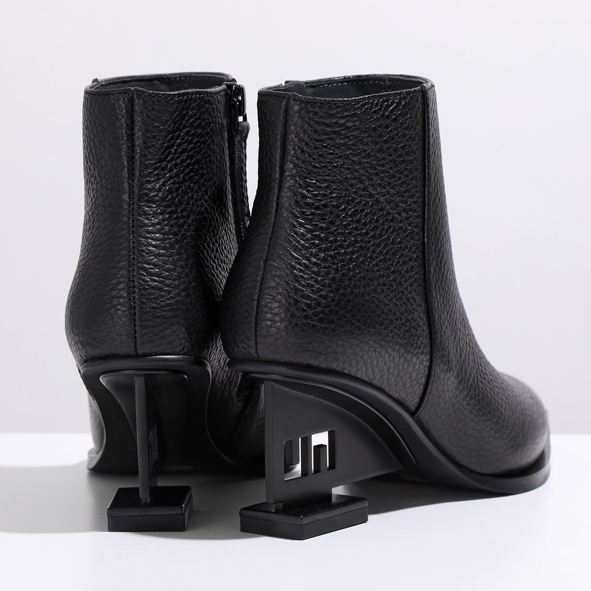 UNITED NUDE ユナイテッドヌード ショートブーツ UN Bootie Mid レディース レザー ポインテッドトゥ ロゴ ブーティ シューズ 靴 Bl】 UNITED NUDE ユナイテッドヌード ショートブーツ UN Bootie Mid レディース レザー ポインテッドトゥ ロゴ ブーティ シューズ 靴 Bl】