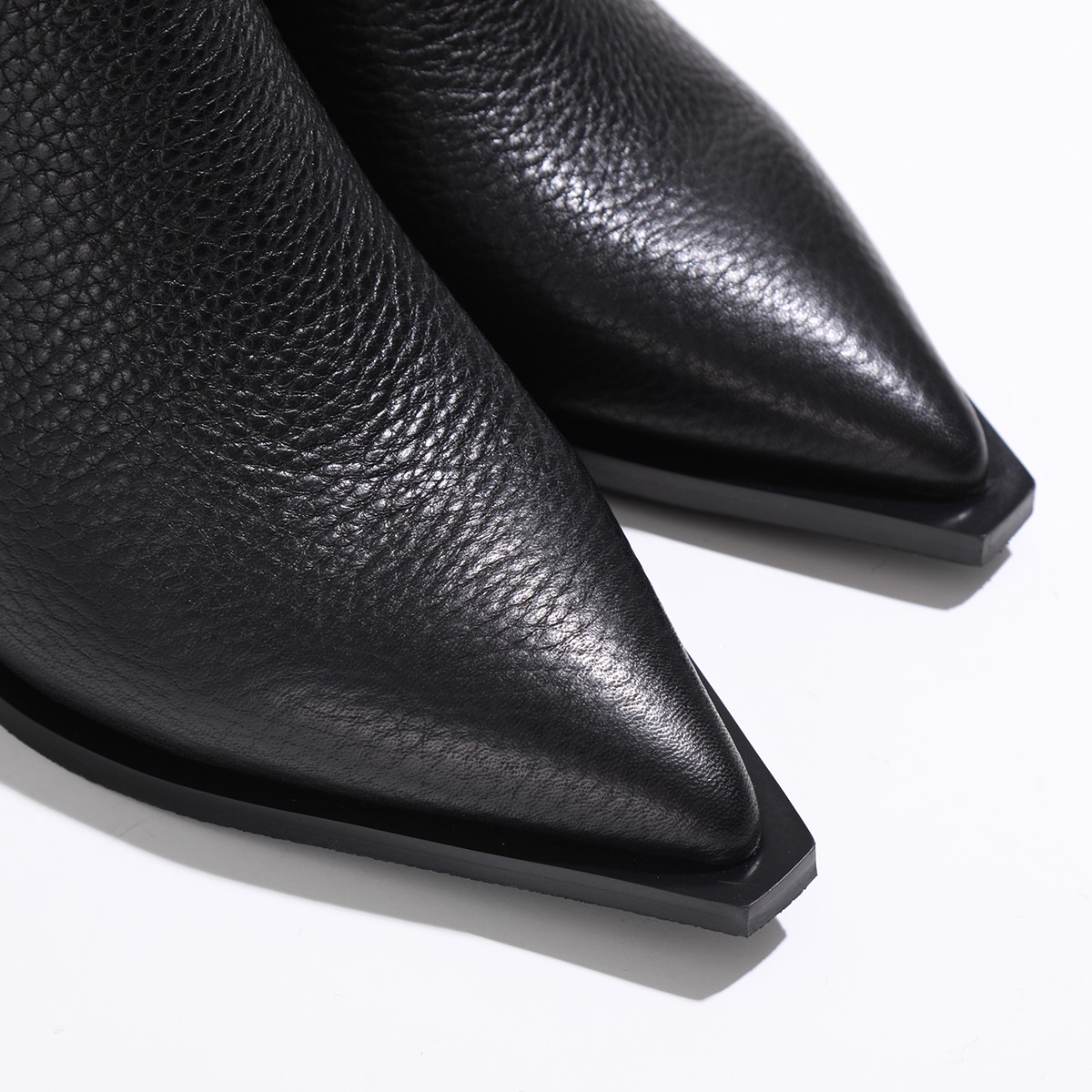 UNITED NUDE ユナイテッドヌード ショートブーツ UN Bootie Mid レディース レザー ポインテッドトゥ ロゴ ブーティ シューズ 靴 Bl】 UNITED NUDE ユナイテッドヌード ショートブーツ UN Bootie Mid レディース レザー ポインテッドトゥ ロゴ ブーティ シューズ 靴 Bl】