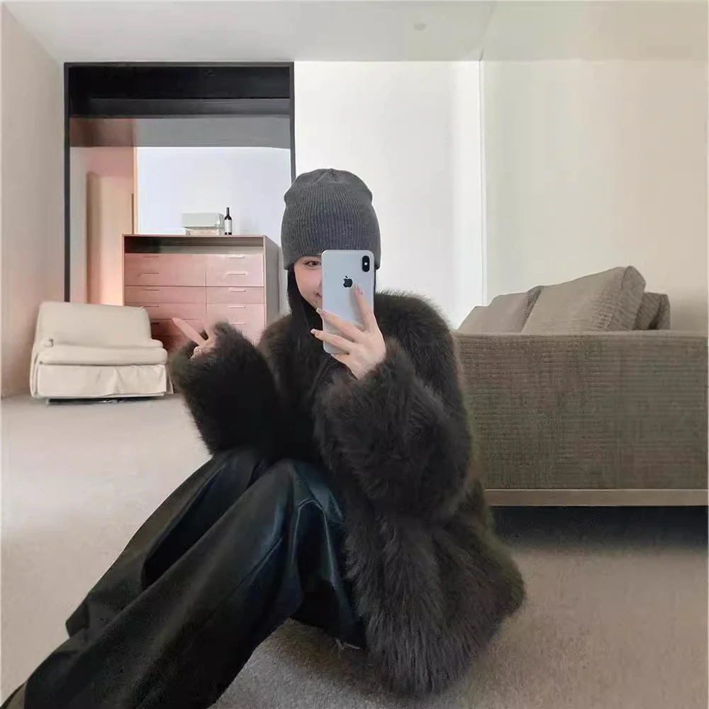 大好評 環境に優しい毛皮のコート女性のための 2025 秋と冬の新しいショートラウンドネックキツネの毛皮の豪華なグレーブラウンの高級感