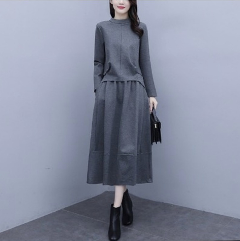 トップス スカート デート カットソー フレアスカート 袖あり 長袖 かわいい 大人可愛い きれいめ シンプル カジュアル 大人 上品 おしゃれ お洒落 主役級 存在感 春 秋 10代 20代 30代