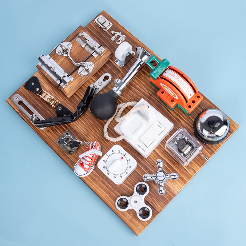 子供の木製モンテッソーリの忙しいボードロックロック解除おまたはロック親子インタラクティブな早期教育インテリジェンスおもちゃ