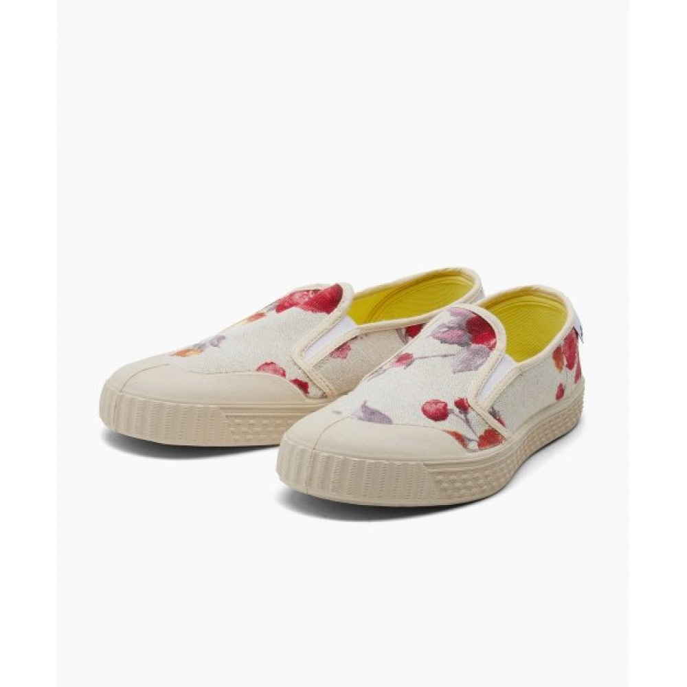 NOVESTA スリッポンレッドフラワー