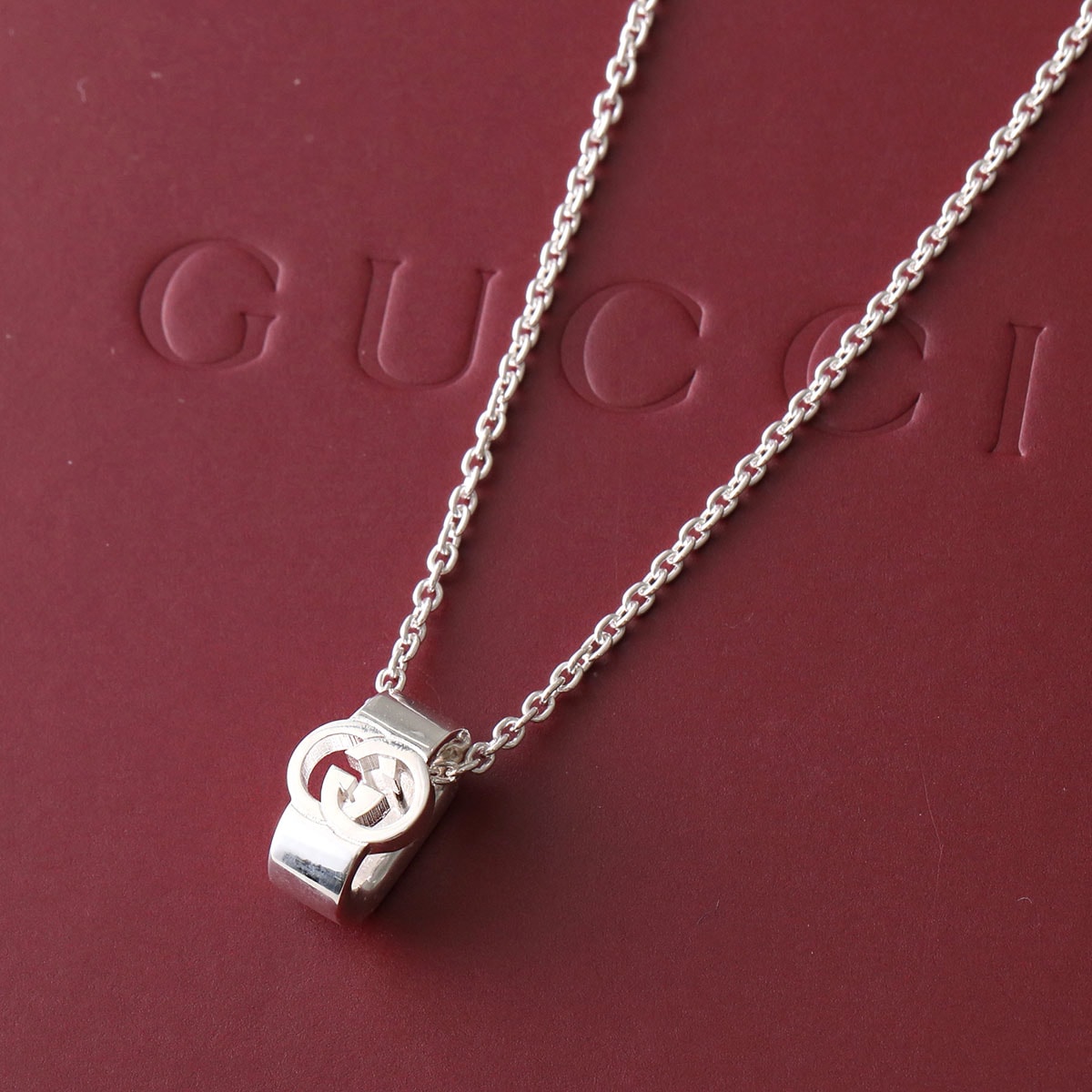 GUCCI グッチ ネックレス INTERLOCKING インターロッキング 818927 J8400 レディース ダブルG チェーン ペンダント アクセサリー 8106/SILVER