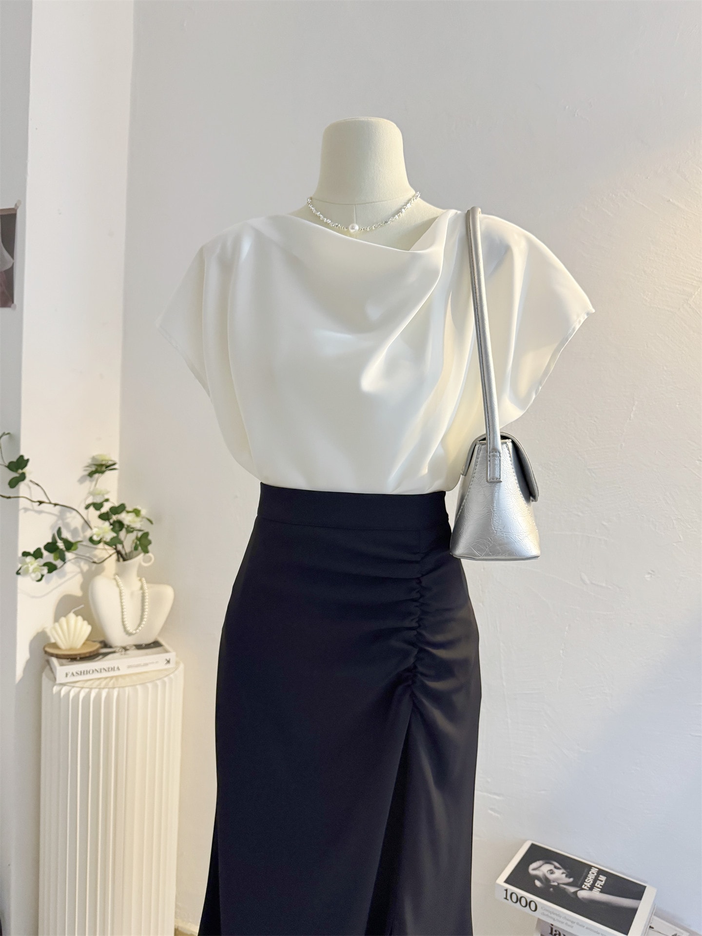 【1点ご購入 で10点プレゼントいたします】2025年風フェイクレザーシャツ レディース ローズカラー ロングスリーブ フォーマルシャツ