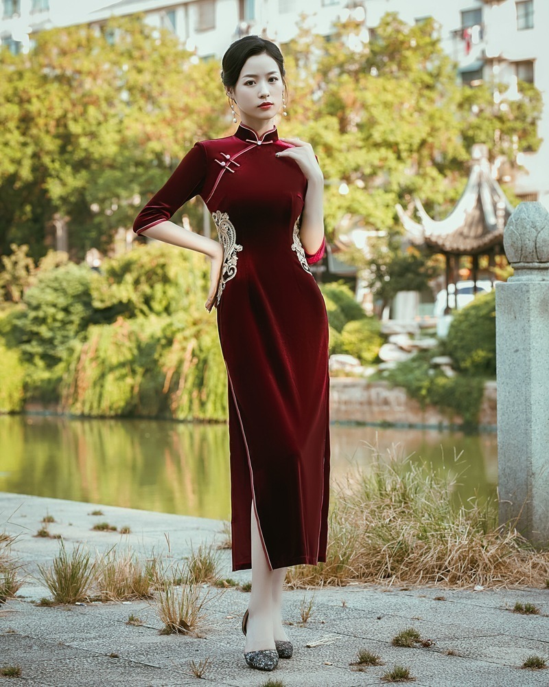 2025秋冬新作ベルベット単層ロングチャイナドレスレトロ改良共和党風ミッドスリーブチャイナドレス 母の日 母の日-0002574