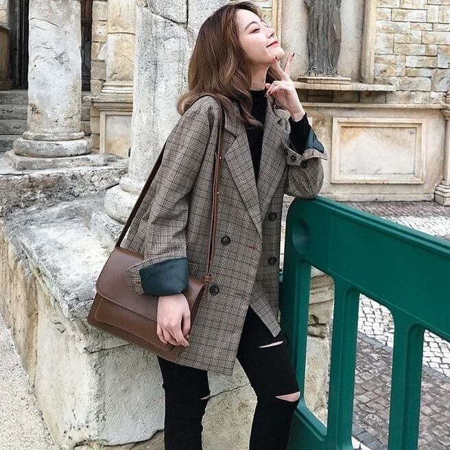 アウター ジャケット 長袖 襟付き 前開き ダブルボタン ポケット ミディアム丈 薄手 かわいい 大人可愛い きれいめ シンプル 上品 おしゃれ かっこいい カジュアル こなれ感 個性的 レトロ ルー