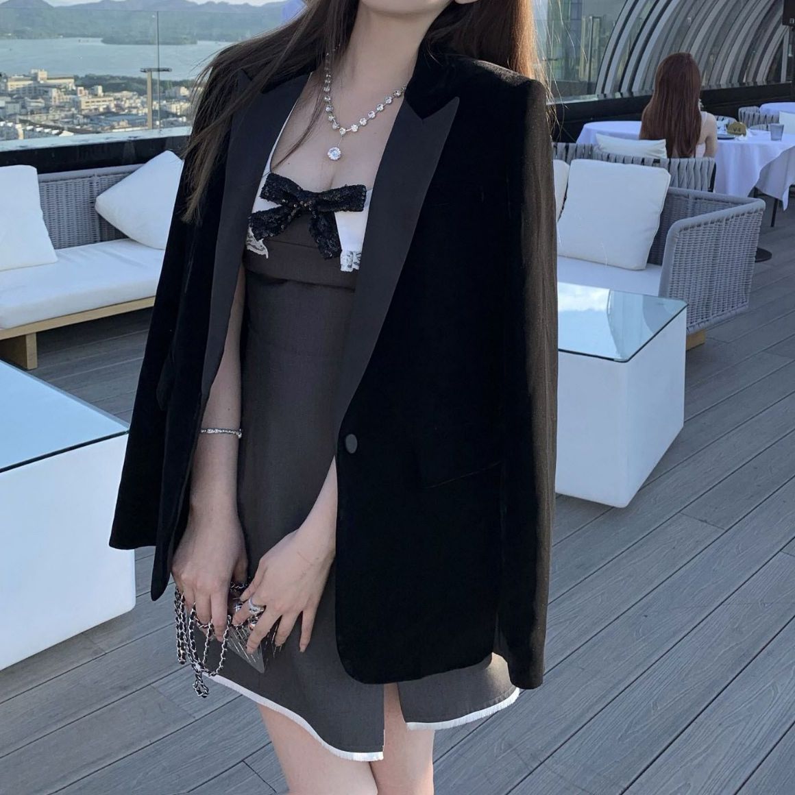 2024 スーツ ブラックベルベットスーツジャケット女性用新作トップス 気質カ高級 通勤スーツ アウター
