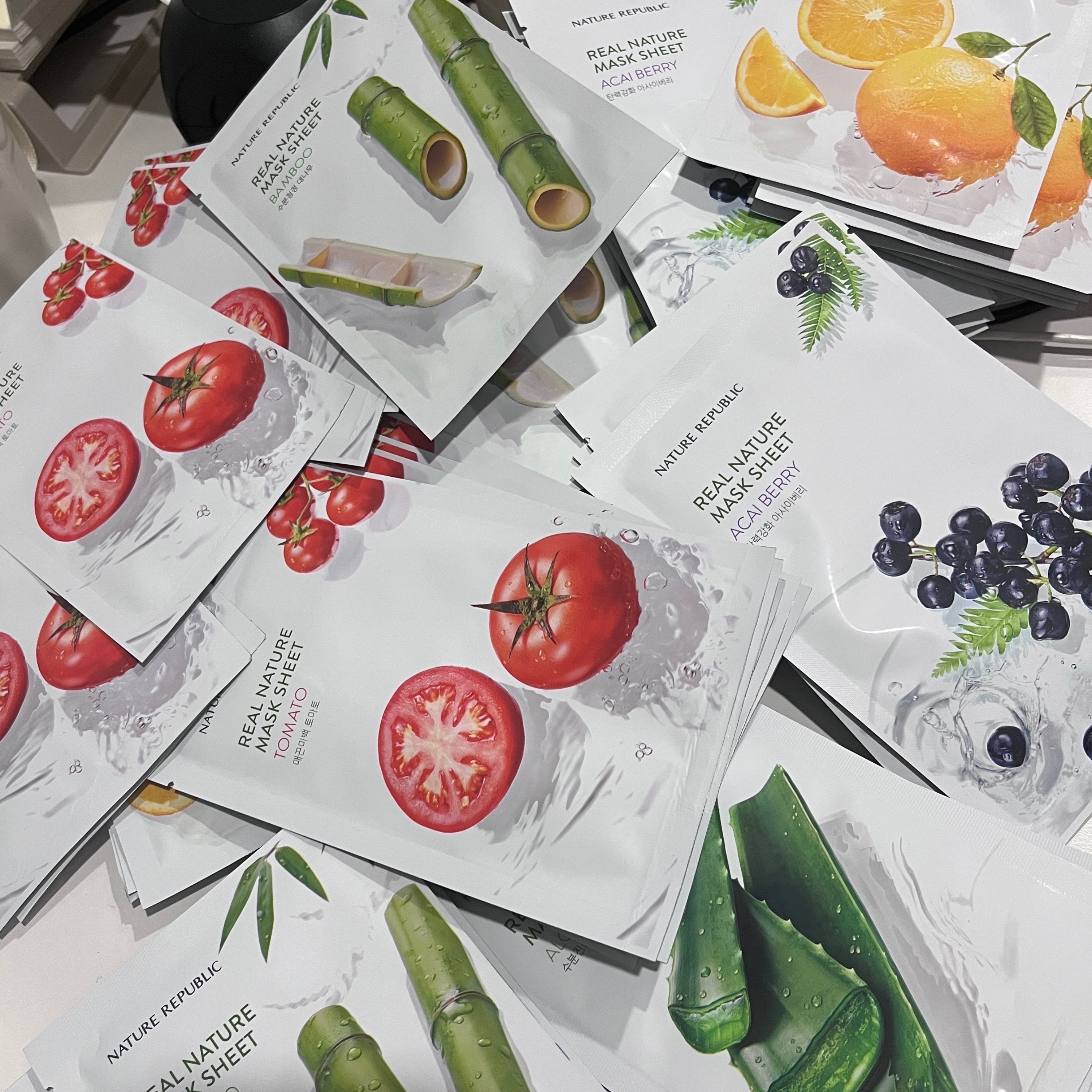 [30枚+10枚-種類ランダム発送]リアルネイチャーマスクシート/より優しい心マスクシート/パック