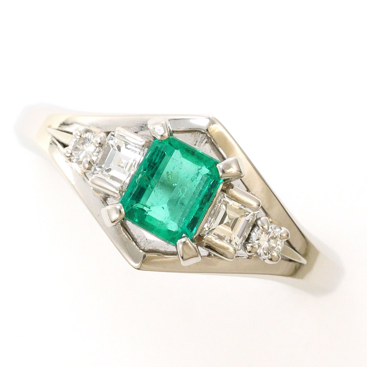 PT900 プラチナ リング・指輪 15号 エメラルド 0.44ct ダイヤモンド カード鑑別書 総重量約6.8g 中古