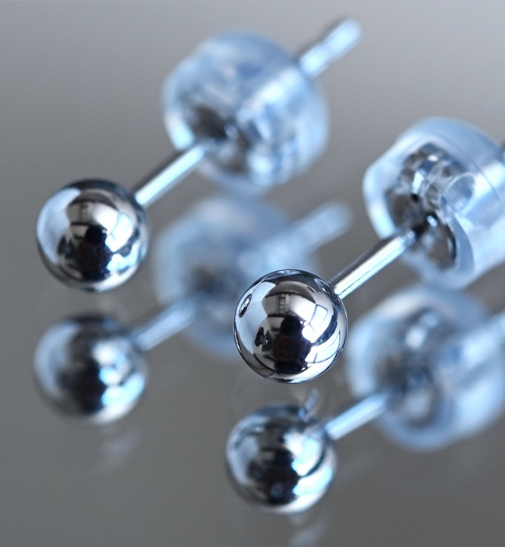 プラチナ900 4mmボールピアス ファーストピアス セカンドピアス Pt900 シルバー レディー