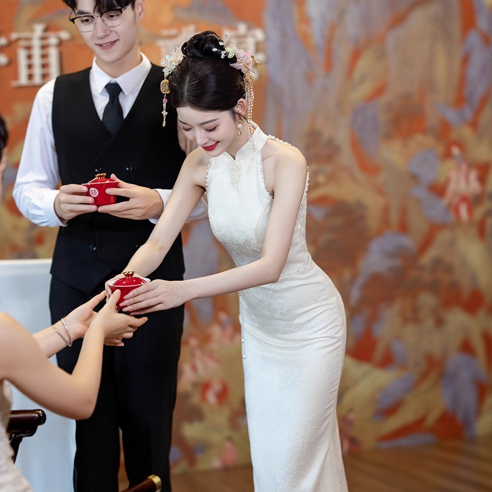 新中式シャンパン色婚約チャイナドレス敬酒服花嫁魚尾ワンピース登記証明書結婚ドレス