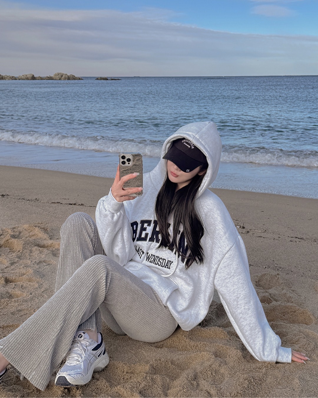 レタリング入り裏起毛フード韓国ファッション レディース