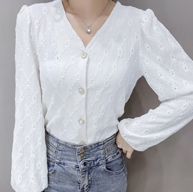 シャツ ブラウス レディース 長袖 パフスリーブ Vネック かわいい 大人可愛い きれいめ シンプル カジュアル 無地 春 秋 ママ 学生 デート お出かけ ホワイト アプリコット トップス