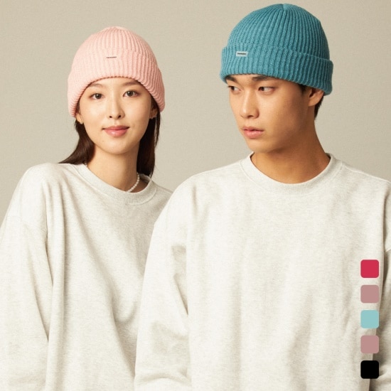 DKZキョンユン, ITZYリュジン, Stray Kidsアイエン着用カラフルなスタイルのゴルジロングビーニー