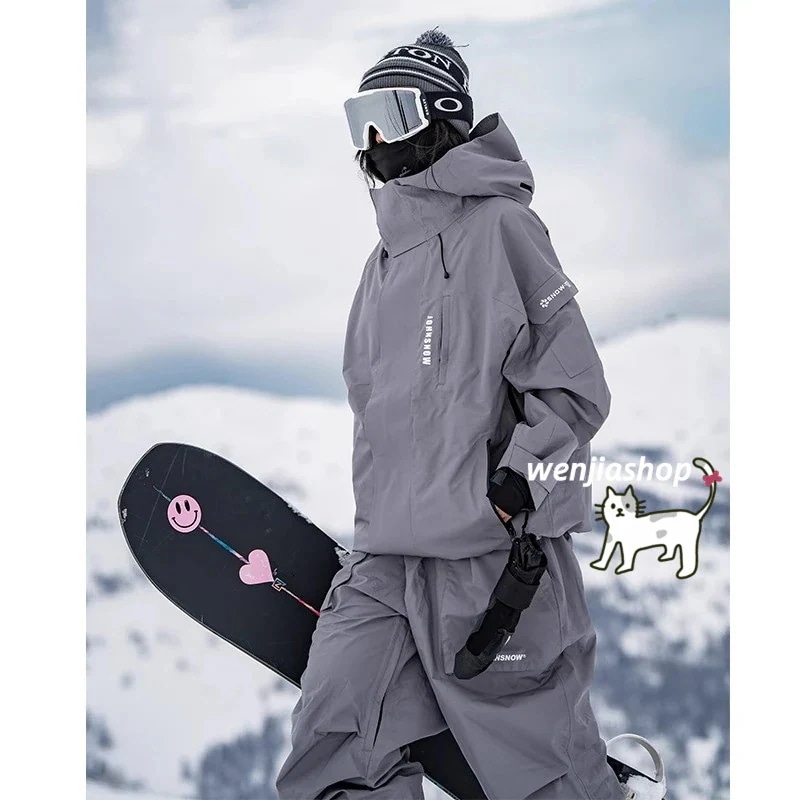 スノーボードウェア 2024 2025 上下セット メンズ レディース アウター ジャケット パンツ 3Lセットアップ ウィンタースポーツ 韓国風 防水 スノボーウェア スキーウェア スノボウェア