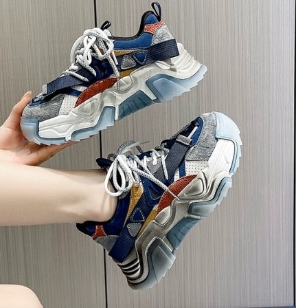 レディース スニーカー ランニング スポーツ ボリューム ダンス 5cm 厚底 通気性 軽量 レースアップ カジュアル おしゃれ かっこいい スポーティー ボーイッシュ クール 存在感 シック